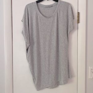 Athletes Threadlight Asymmetrical Tshirt Gray Medium
